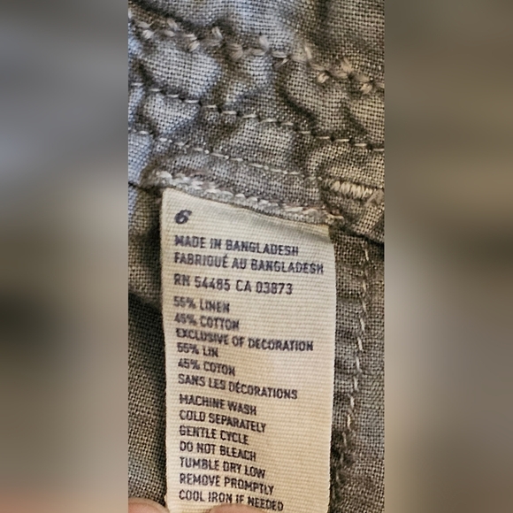 Vintage American Eagle Shorts in Washed Gray. Size 6 - Picture 9 of 10